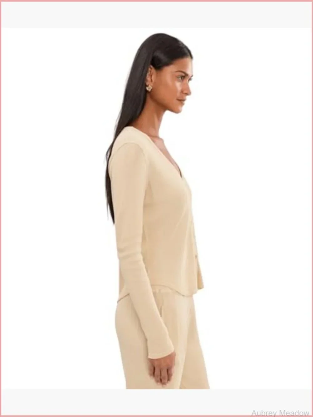 Long Sleeve Slim Cardigan with V-Neck and Button Closure